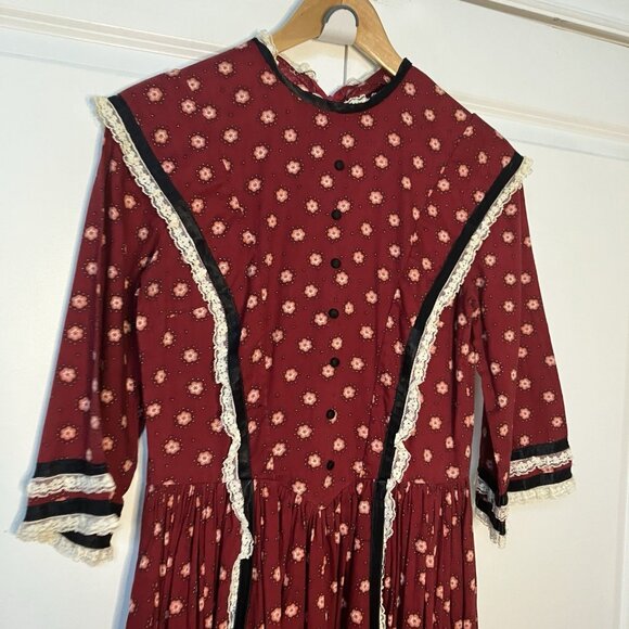 Vintage Handmade Prairie Dress Bonnet Historical Reenactment Calico Red Pioneer - Picture 3 of 13